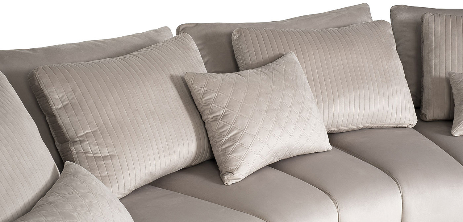 Диван Brody Grande cream sofa Диван Brody Grande cream sofa - Loft-Concept в Костроме