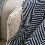 Плед из шерсти мериноса темно-синего цвета 130×180 см Indigo Waves варинант исполнения - 4 | Loft Concept в Костроме