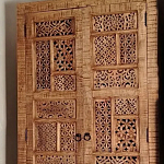 Этнический шкаф с орнаментом резьба из дерева Indian Antique Furniture варинант исполнения - 1 | Loft Concept в Костроме