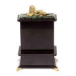 Часы настольные с декором в виде льва из натурального камня Нефрит Lion Stone Clock варинант исполнения - 4 | Loft Concept в Костроме