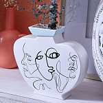 Ваза плоская белая с абстрактными черными линиями в форме лиц Faces of Imagination варинант исполнения - 3 | Loft Concept в Костроме