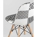 Пластиковый стул на ножках из массива бука Eames Черно-Белый Пэчворк варинант исполнения - 3 | Loft Concept в Костроме